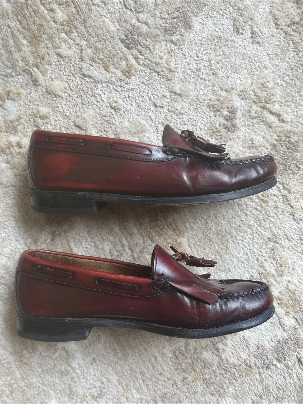 Weejuns Kiltie Tassel Loafers in Oxblood Burgundy Leather Men’s Size 8.5